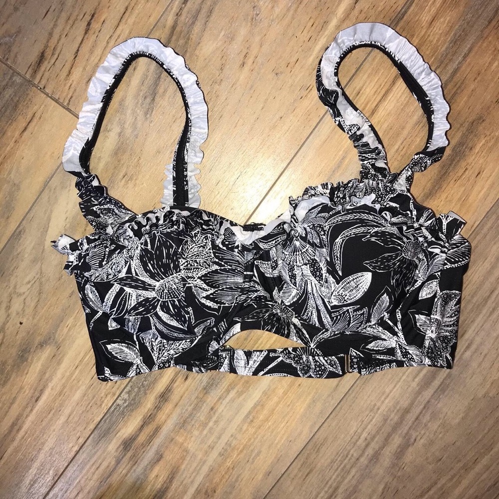 Super Cute Floral Bikini Top!!!